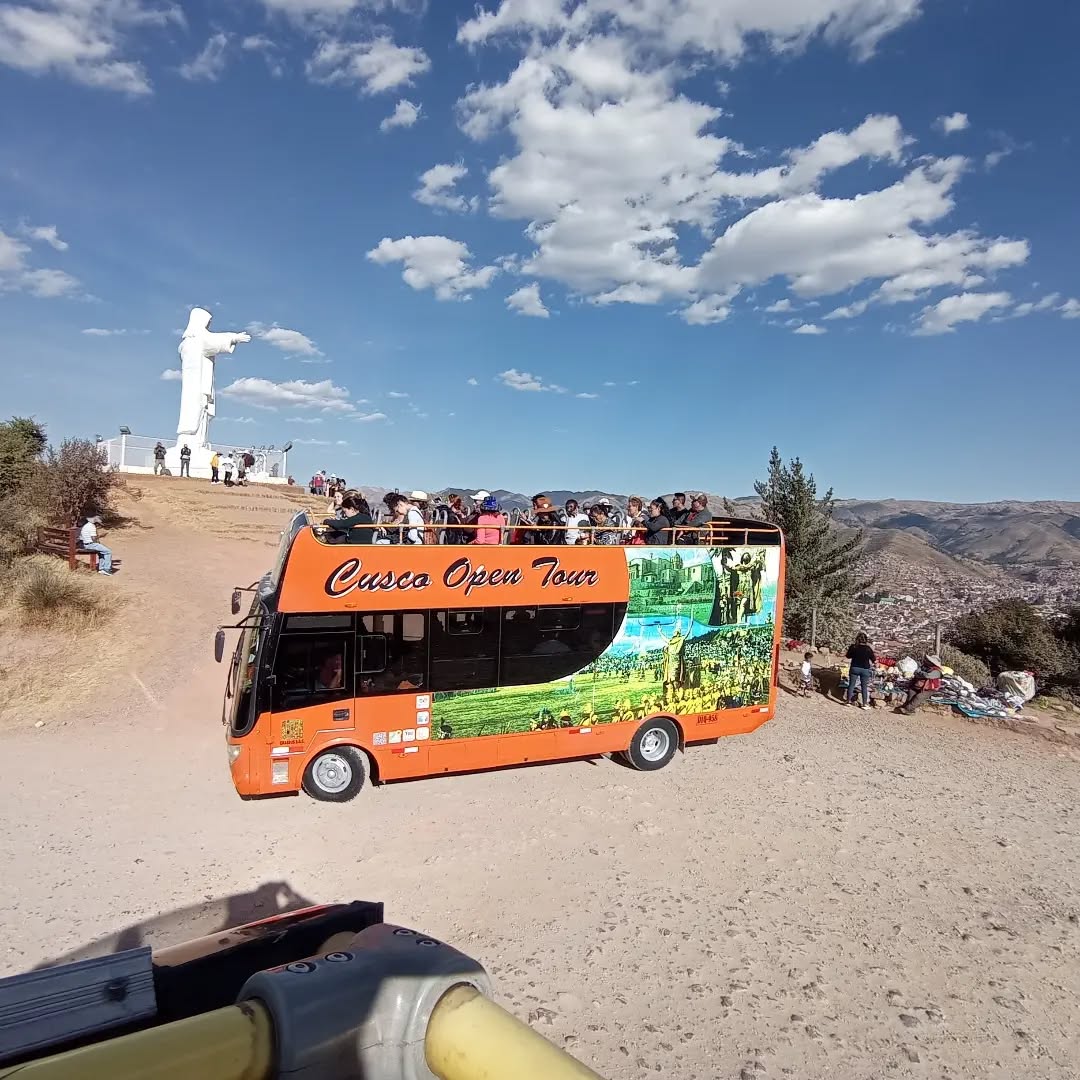 Cusco panoramic bus tour with open-top sightseeing