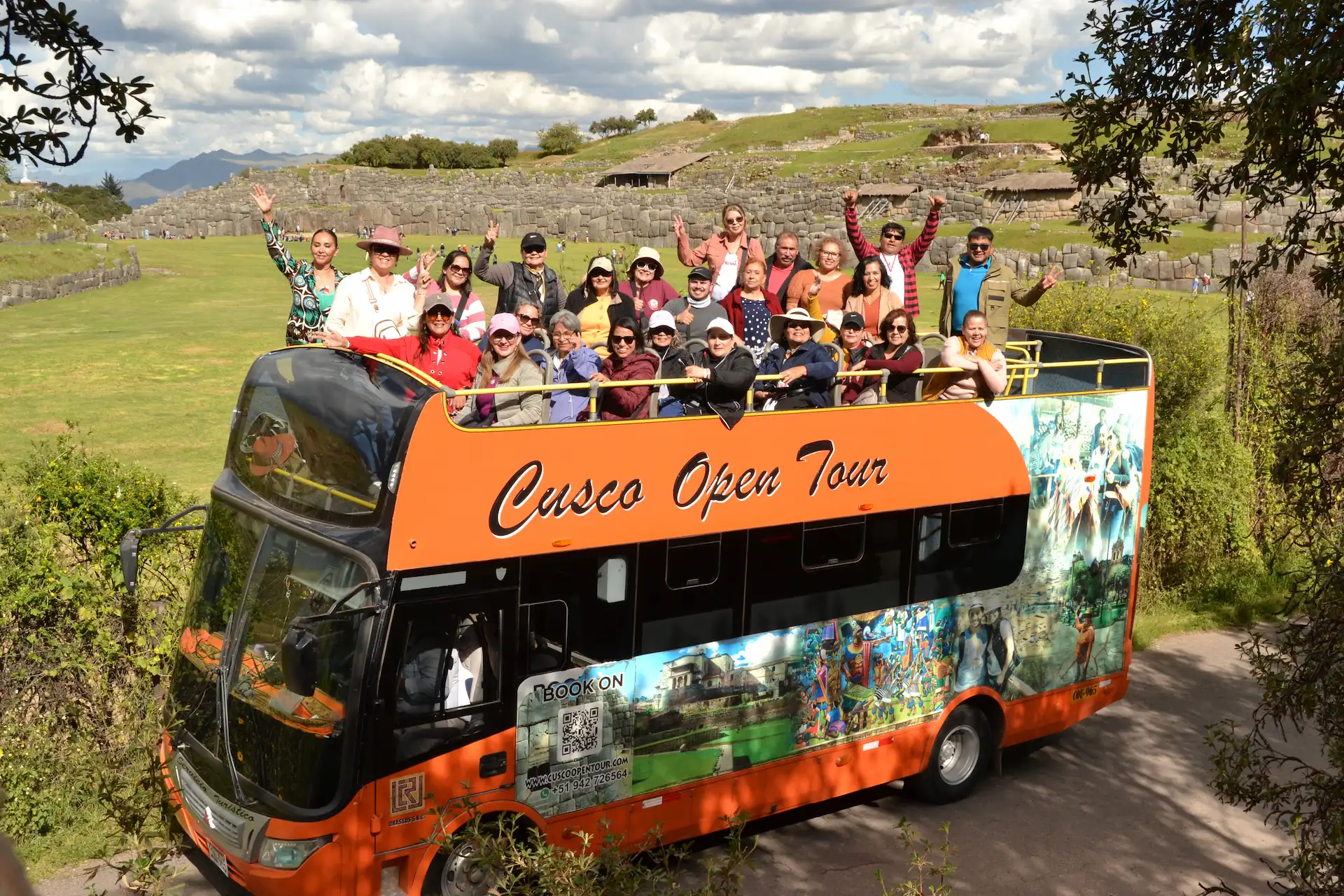 CuscoOpenTour - Bus Anaranjado